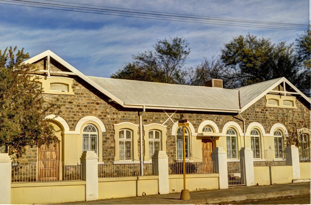 Schuetzenhaus Guesthouse Keetmanshoop Exterior photo